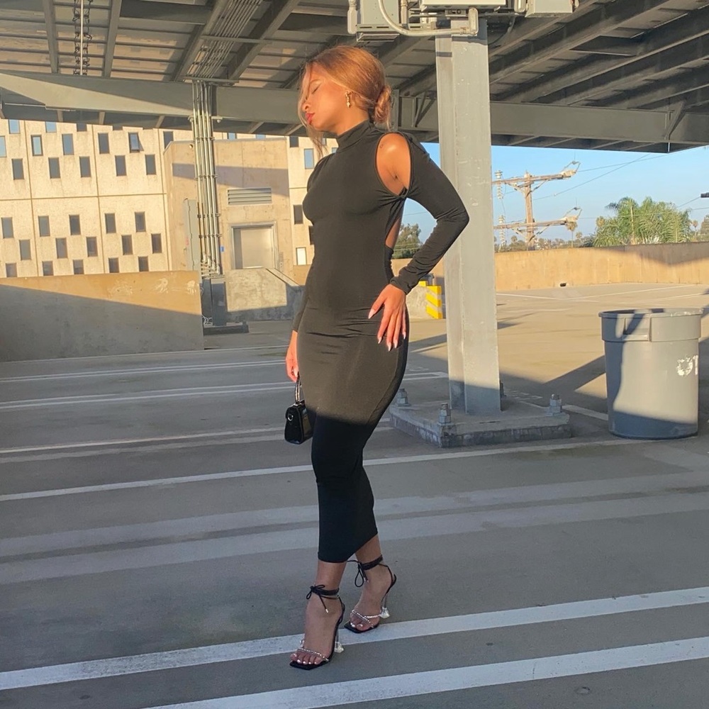 Backless cutout dress